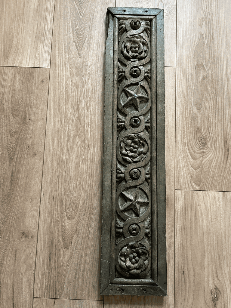 panneau en bois sculpté ,patine verte-1.webp