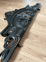 fronton en bois,patine noire-3.webp