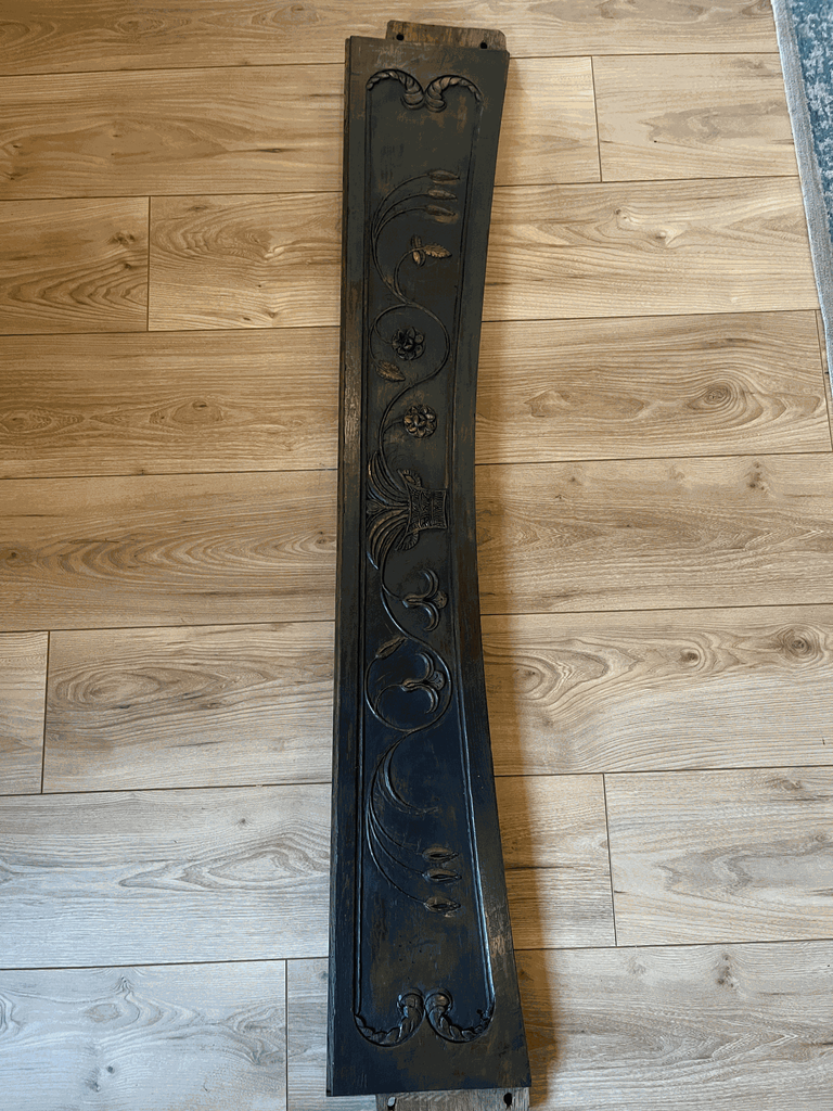 fronton en bois ,patine noire -1.webp