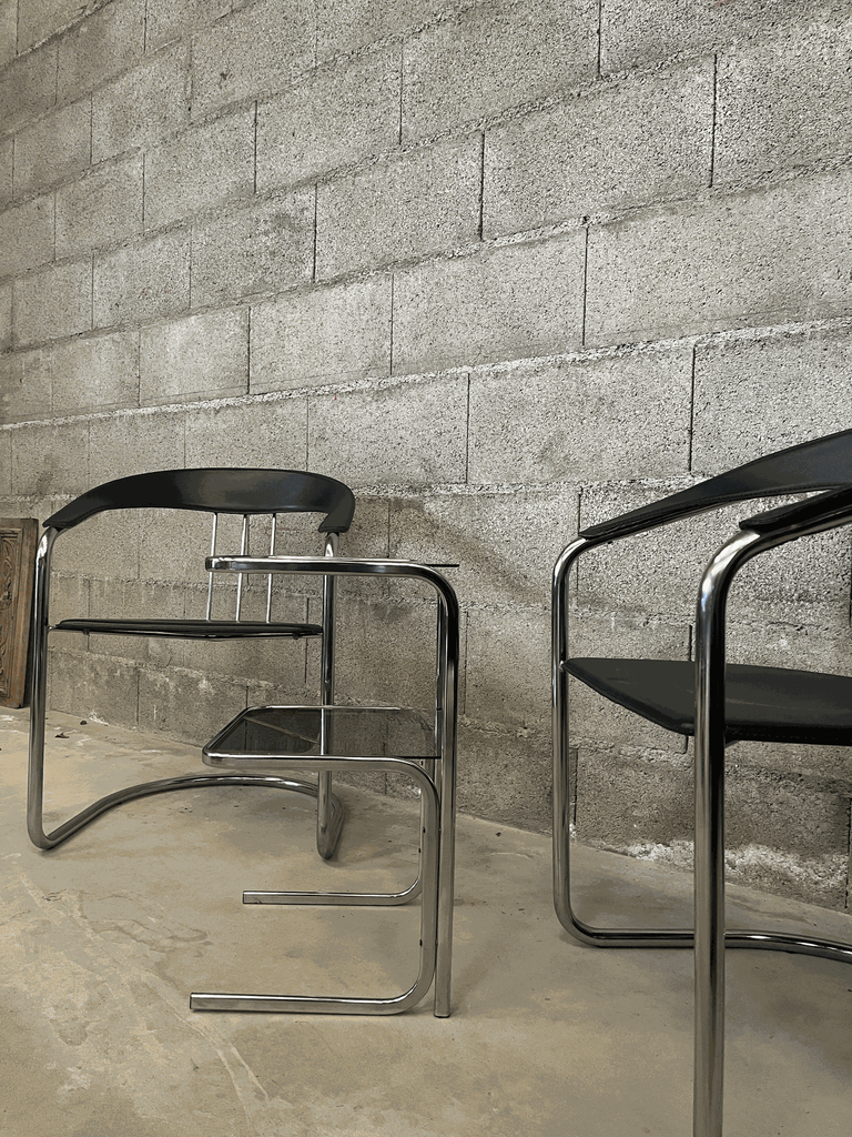 Chaise cantilever, CNASTRA chrome et noire, design ARRBEN, années 70-4.webp
