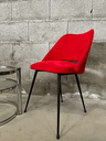 Chaise en moumoute rouge, années 70-1.webp