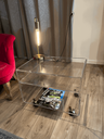 table en plexi transparent sur roulettes-6.webp