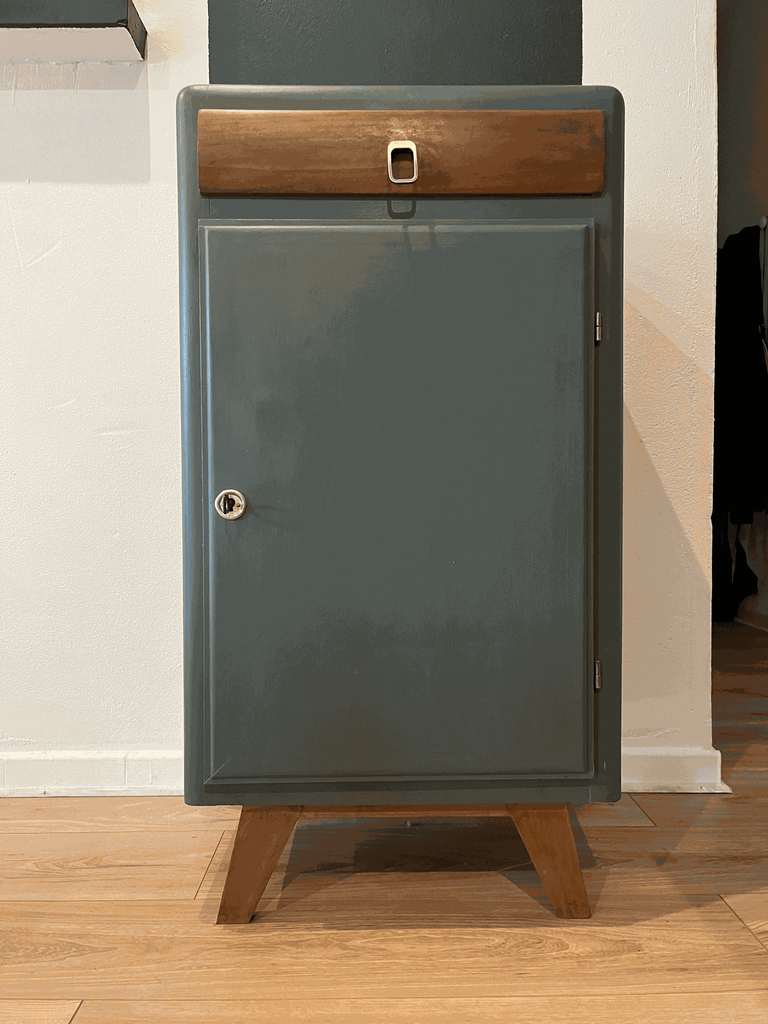 meuble d'appoint en bois ,rénové ,kaki et bois-1.webp