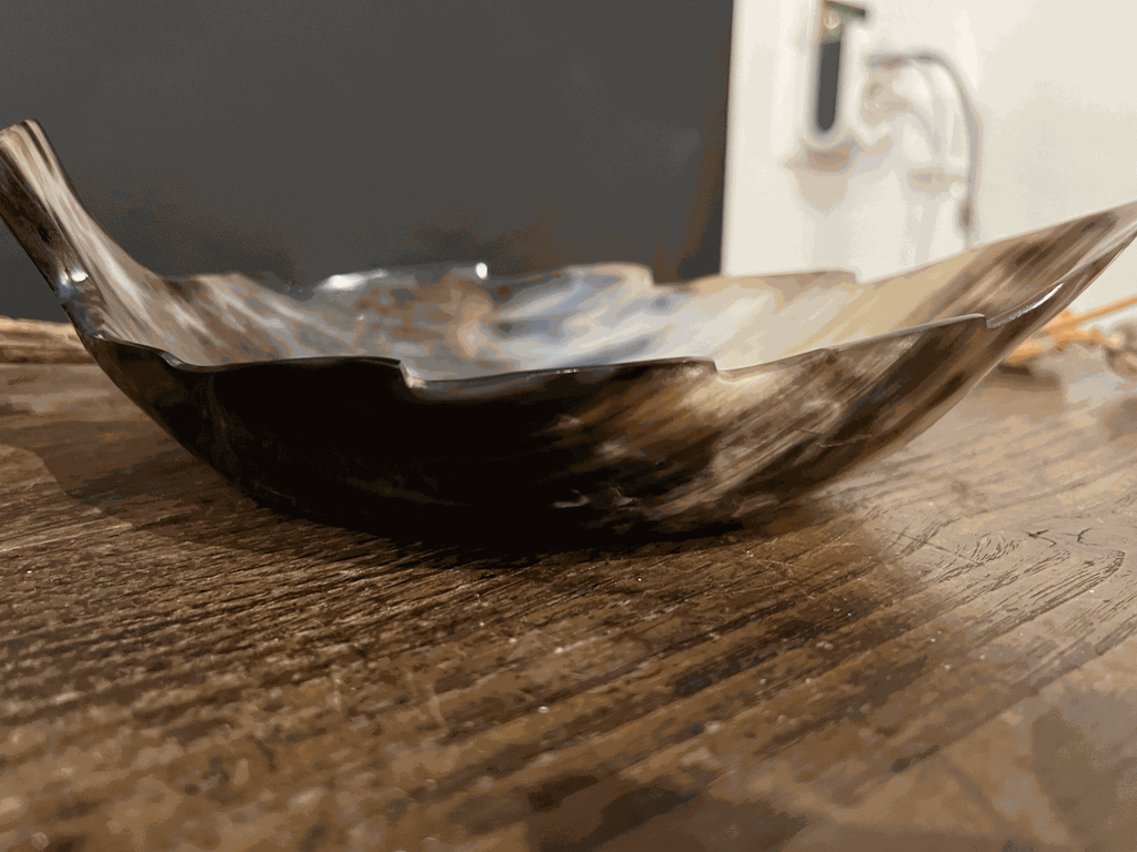 coupelle,vide-poche en corne en forme de feuille.webp