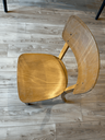 chaise en bois clair "thonet",années 50-3.webp