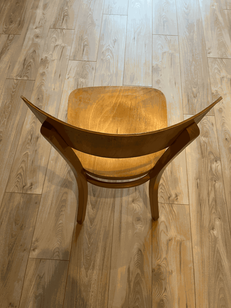 chaise en bois clair "thonet",années 50-2.webp