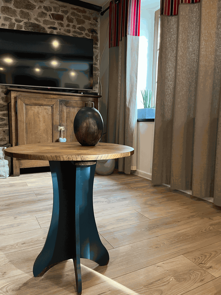 guéridon en bois,rénové-3.webp