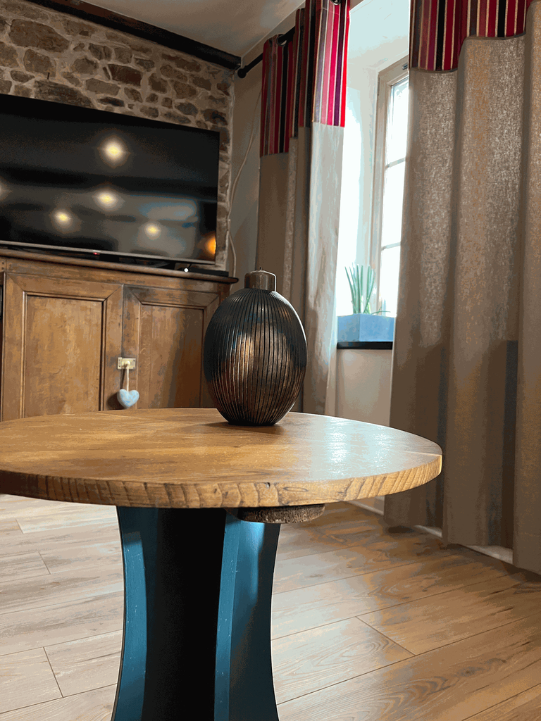 guéridon en bois ,rénové-5.webp