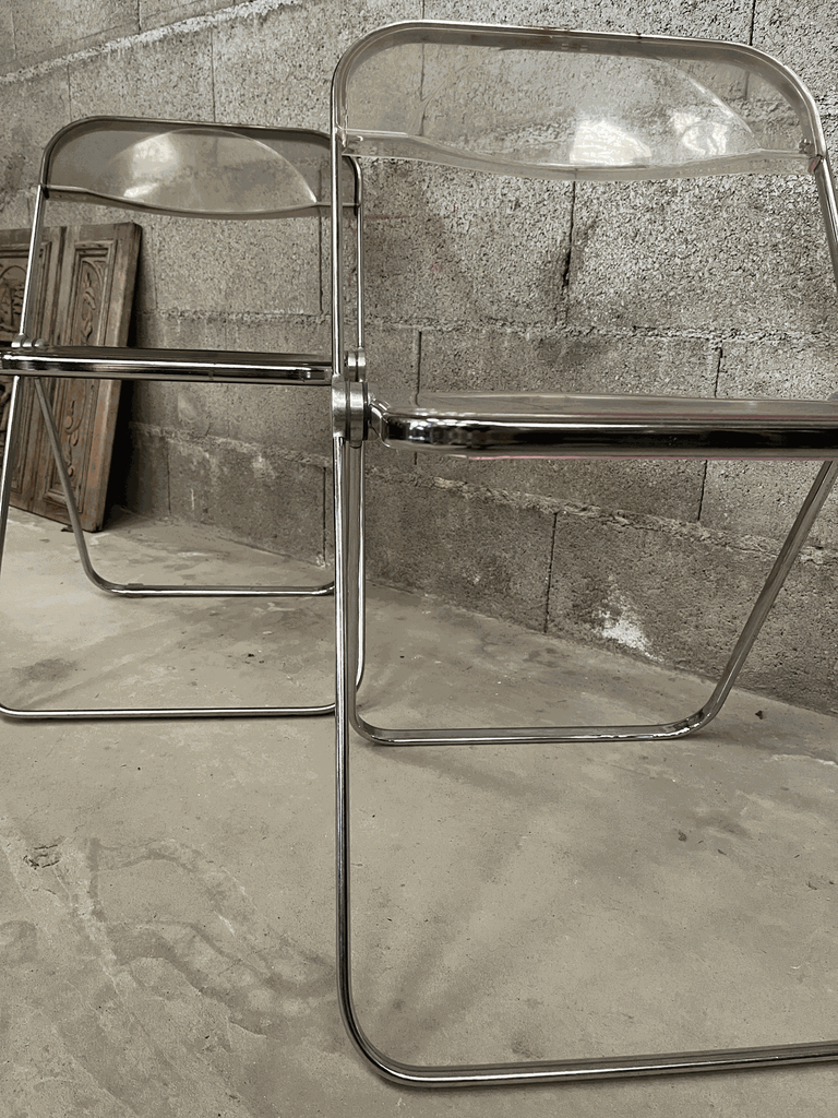 Chaise en plexiglas pliante, designer GIANCARLOPIRETTI pour CASTELLI, modèle PLIA-3.webp