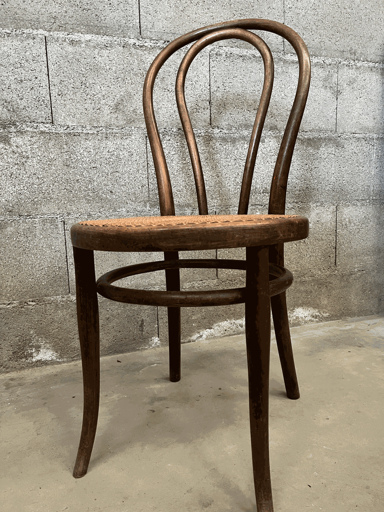 Chaise en cannage "THONET" n°18, années 1960-4.webp