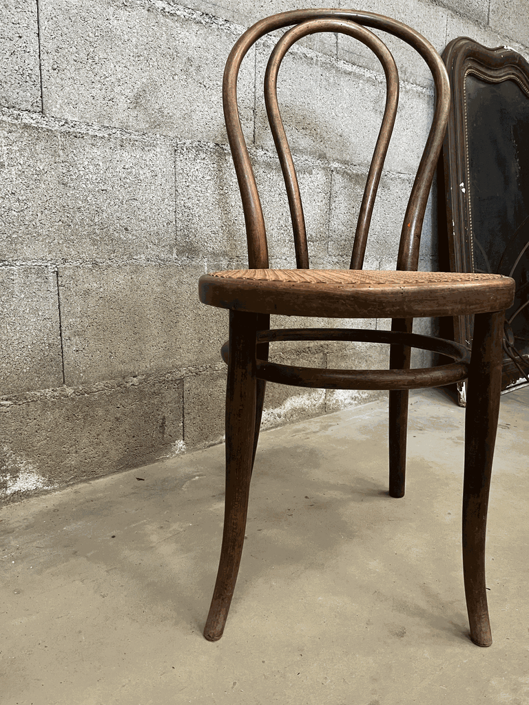 Chaise en cannage "THONET" n°18, années 1960-7.webp