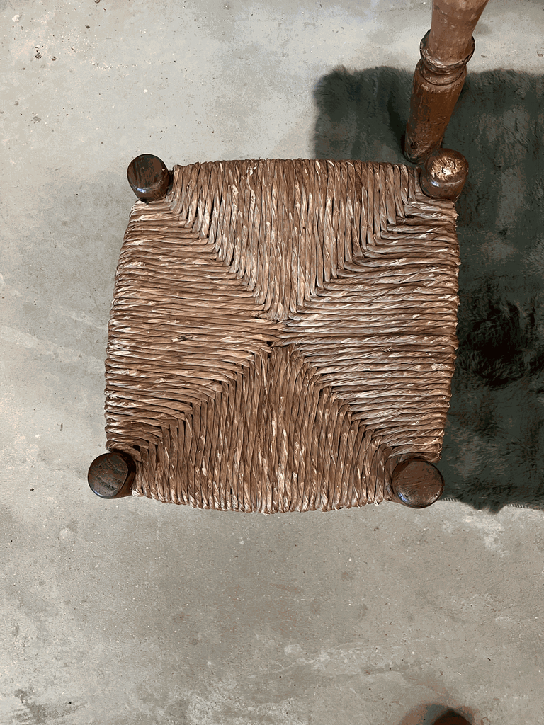 Tabouret en paille, 4 pieds-1.webp