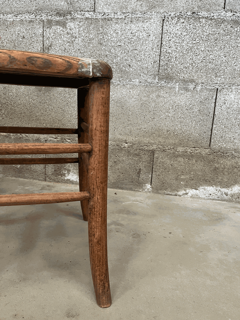 Tabouret en bois et assise bois.webp
