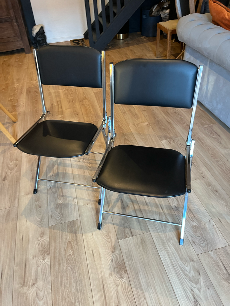 Chaise 'Eyrel France', en métal chromé