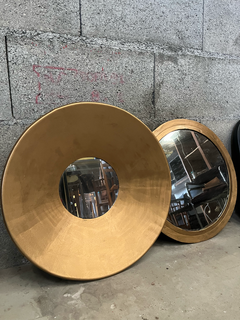 Miroir en métal, création