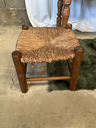 Tabouret en bois, assise en paille
