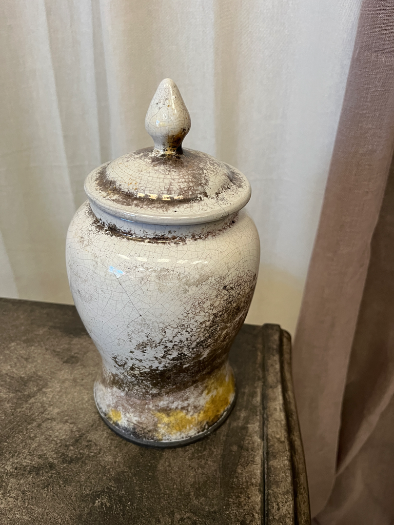 Vase couvert en céramique