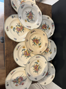 Série d'assiettes plates anciennes 'Villeroy & Boch'