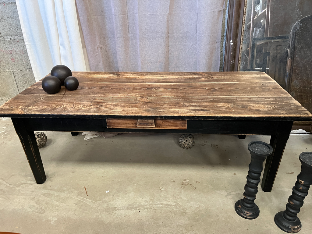 Grande table basse en bois