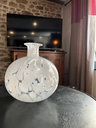 Vase boule en verre de Clichy, art déco