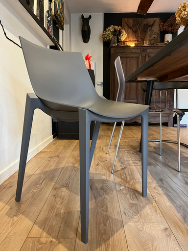 Chaise 'Zartan' par Philippe Starck