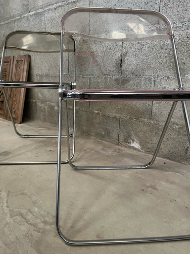 Chaise pliante en plexiglas, modèle 'Plia'