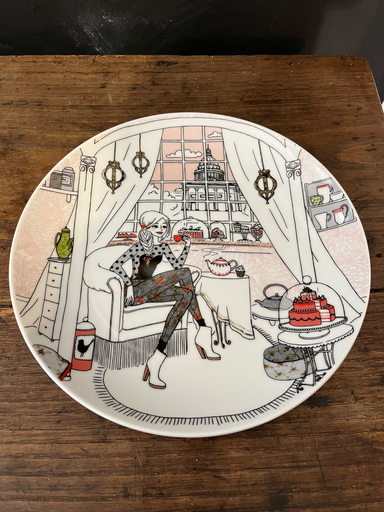 Assiettes 'Les Parisiennes'