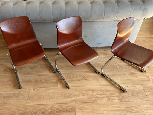 Chaise 'enfant' empilable