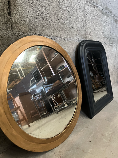 Miroir rond en métal, peint couleur or