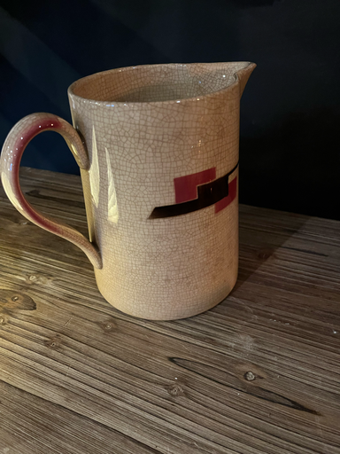 Pichet en céramique beige