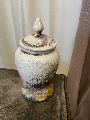 Vase couvert en céramique