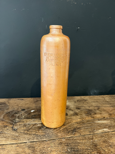 Bouteille en grès vintage