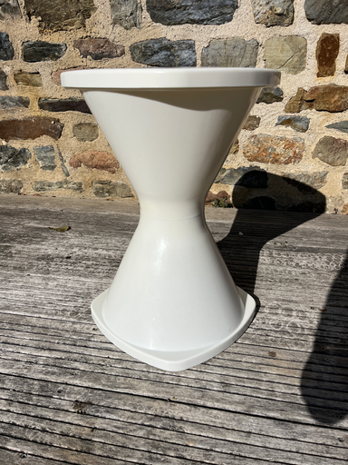 Tabouret en plastique blanc 'Pola'