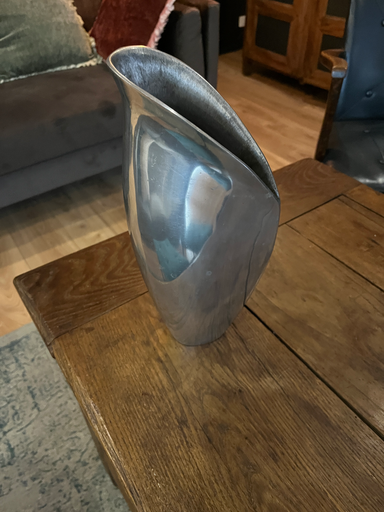 Vase en métal brossé vintage