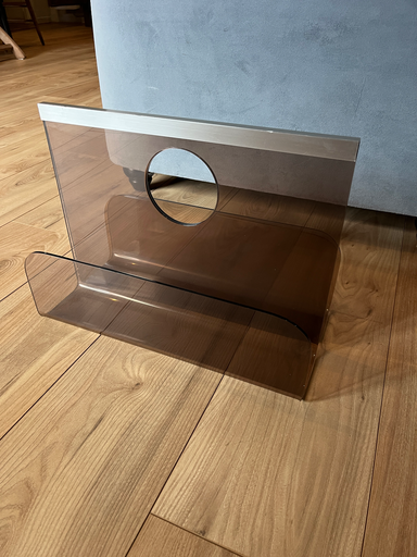 Porte-revues en plexiglas fumé