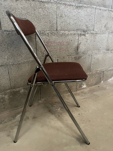 Chaise pliante 'PLI' de Souvignet