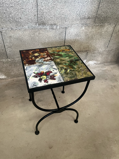 Petite table en céramique