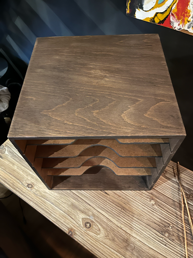 Meuble à casiers, classeur en bois